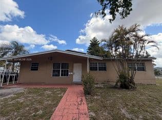 5+1 Müstakil ev — 7191 Park St, Hollywood, 33024