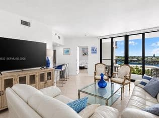 2-bedroom Condo — 20281 E Country Club Dr APT 510, Aventura, 33180