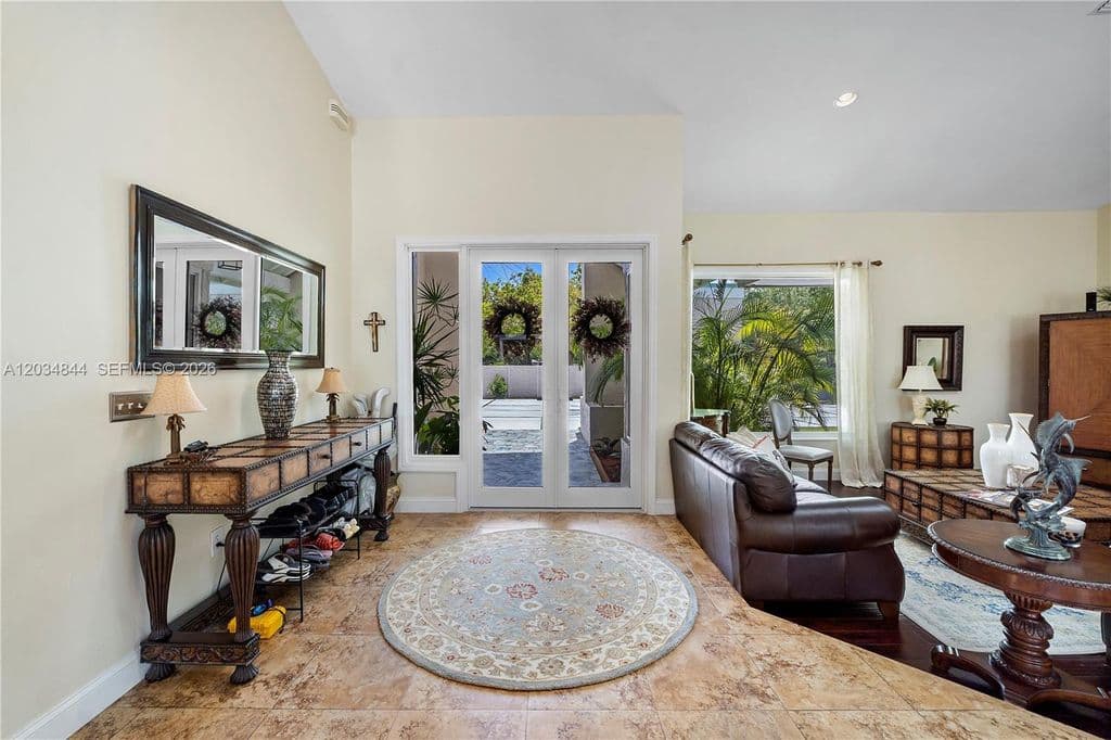 5-bedroom Single-Family Home — 17640 Old Cutler Rd