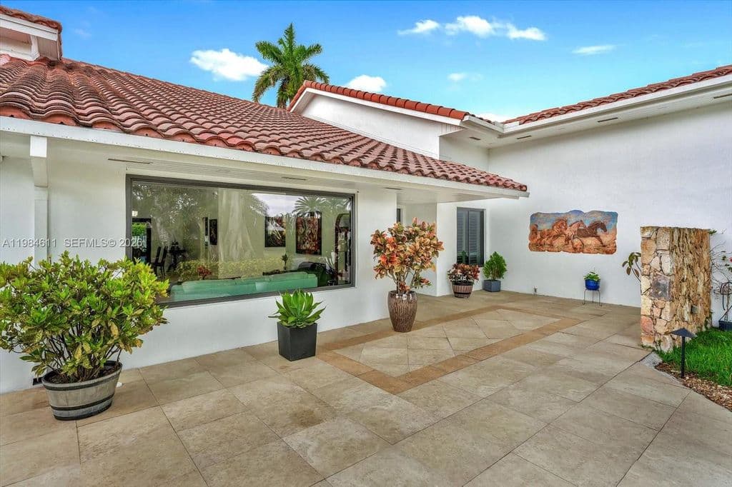 6+1 Müstakil ev — 10126 SW 93rd Pl