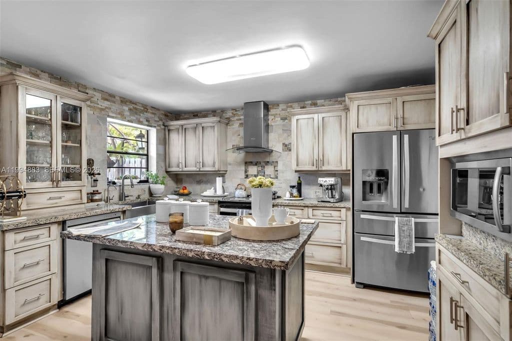 2-bedroom Property — 8106 SW 23rd St #28A