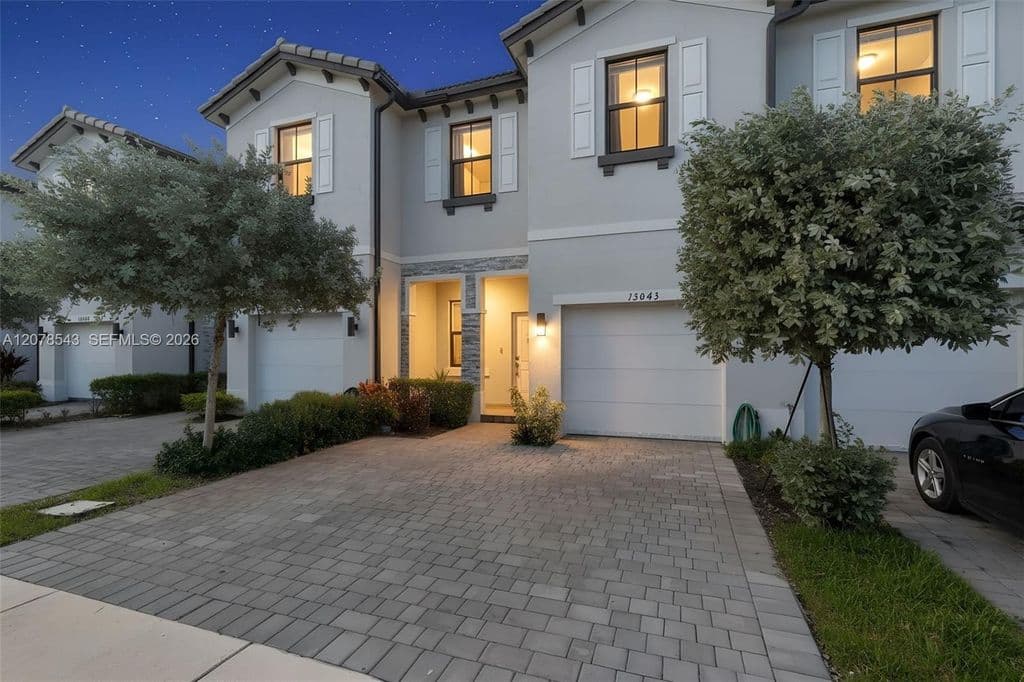 4+1 Mülk — 13043 SW 286th Way