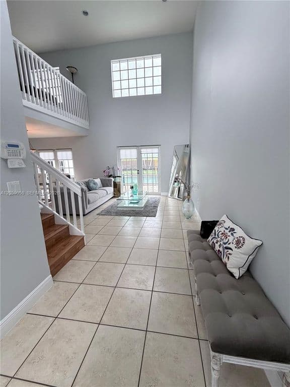 4+1 Müstakil ev — 15253 SW 138th Ter