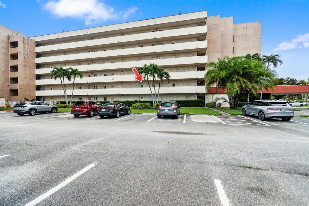 1+1 Condo — 8900 Washington Blvd APT 205
