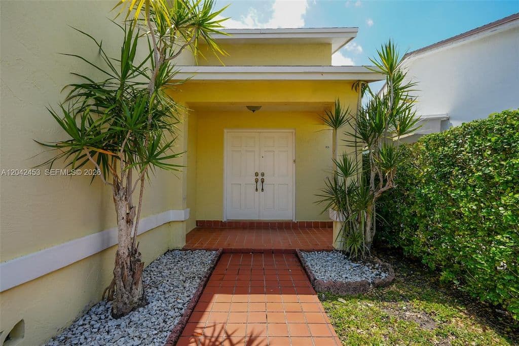 3-bedroom Single-Family Home — 10920 SW 143rd Ct