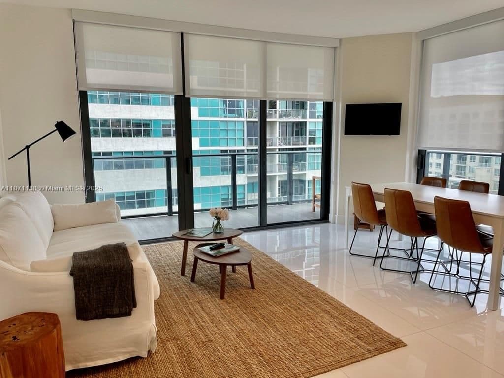 2+1 Condo — 121 NE 34th St Unit 901