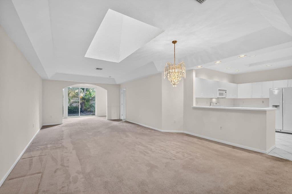 2+1 Condo — 12574 Crystal Pointe Drive #C