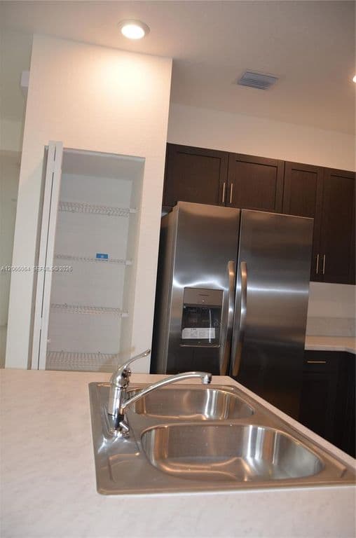 3-bedroom Property — 1801 SE 27th Ter