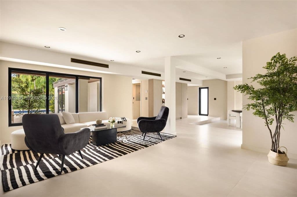 3-bedroom Single-Family Home — 2805 SW 4th Ave