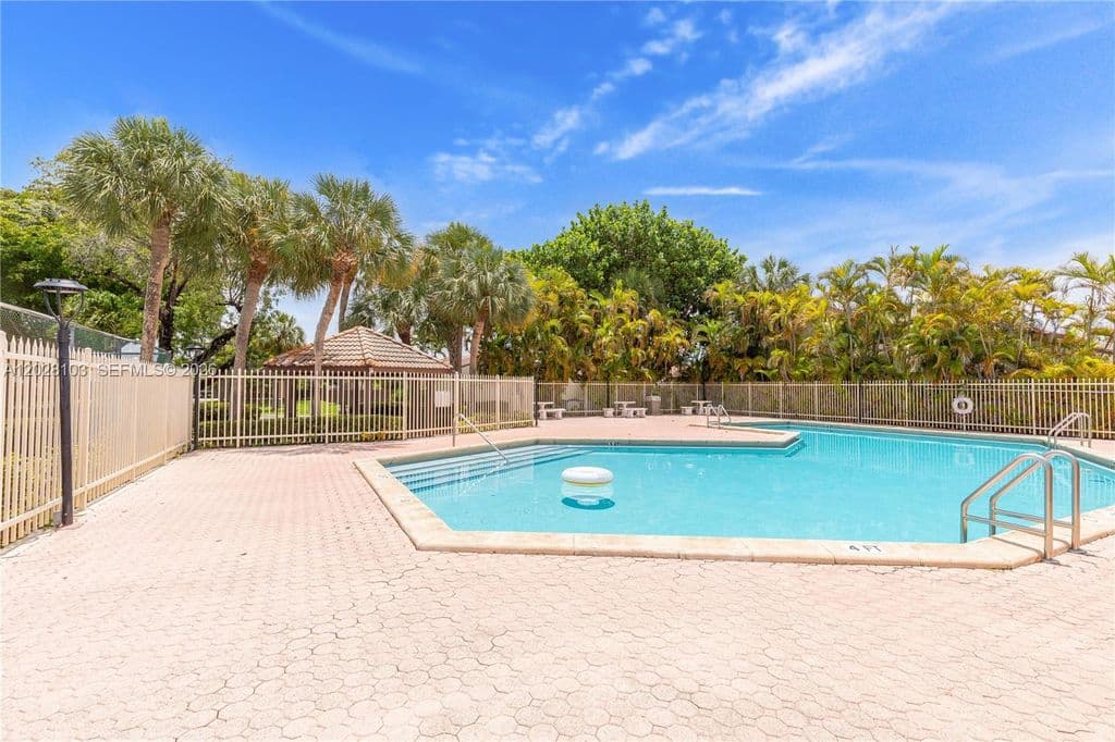 2-bedroom Property — 9055 SW 149th Pl