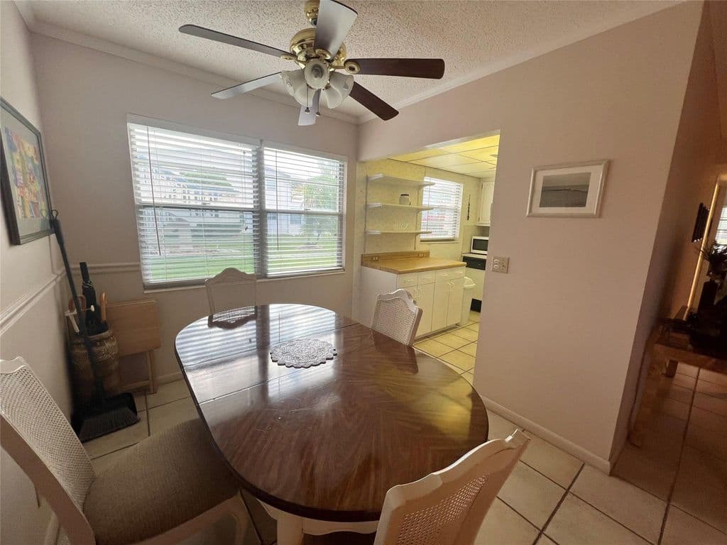 2+1 Condo — 244 Farnham K #244