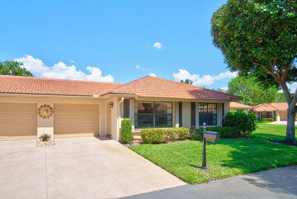 2-bedroom Condo — 9925 Frangipani Tree Way #B