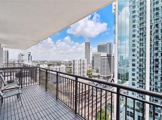 1-bedroom Condo — 999 SW 1st Ave APT 2115, Miami, 33130