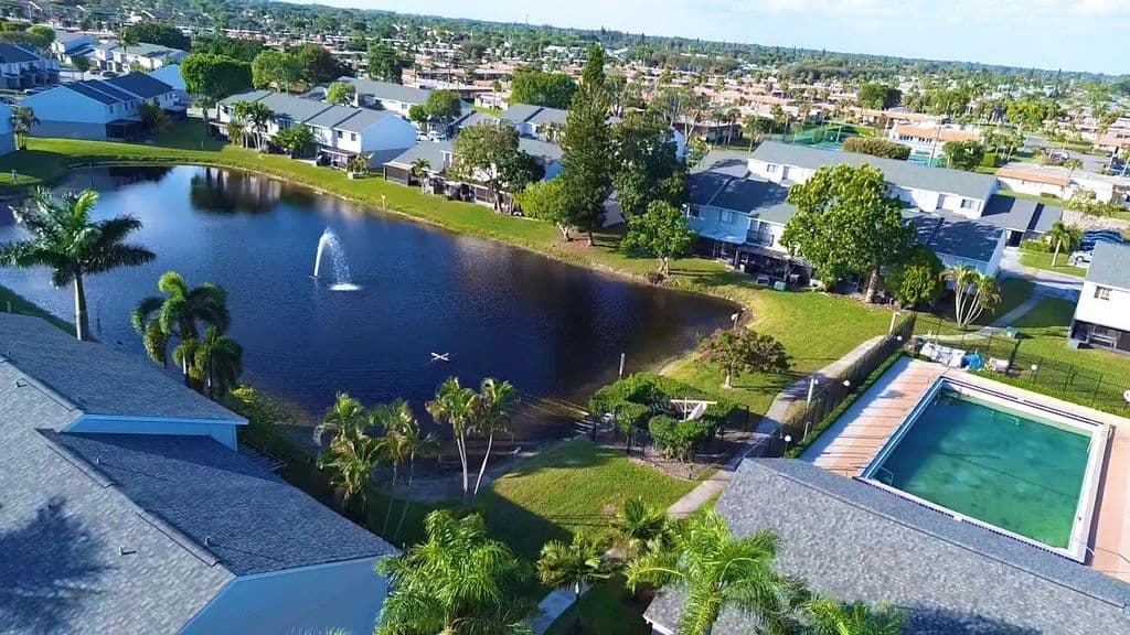 2-bedroom Property — 2606 CANALSIDE Drive