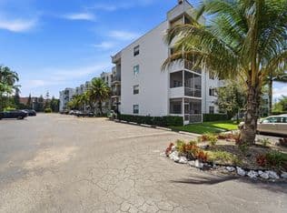 2+1 Condo — 3000 E SUNRISE LAKES Drive E #223, Sunrise, 33322