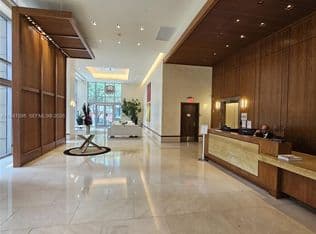2+1 Condo — 1060 Brickell Ave APT 1917, Miami, 33131