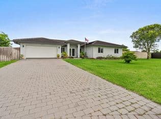 5+1 Müstakil ev — 20572 SW 317th St, Homestead, 33030