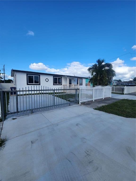 3-bedroom Single-Family Home — 4221 NW 169th Ter
