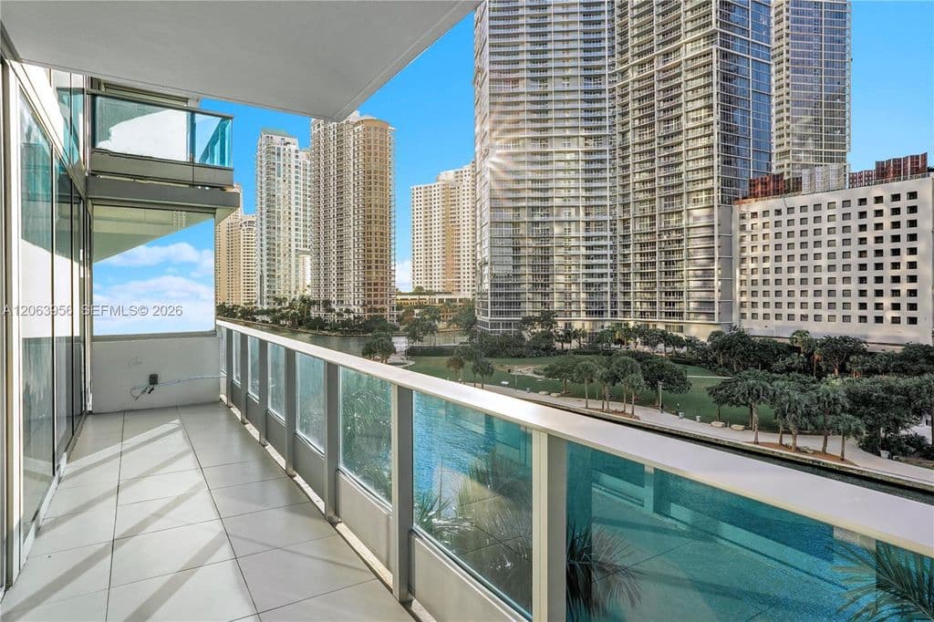 2+1 Condo — 200 Biscayne Boulevard Way APT 503