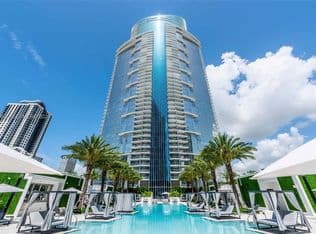 1+1 Condo — 851 NE 1st Ave #1705, Miami, 33132