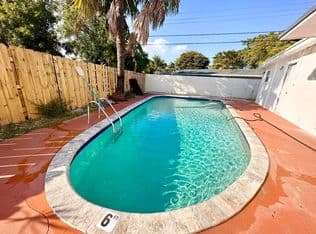 4+1 Müstakil ev — 601 NW 38th Street, Pompano Beach, 33064