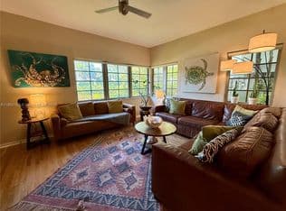 1-bedroom Condo — 1600 Michigan Ave APT 1, Miami Beach, 33139