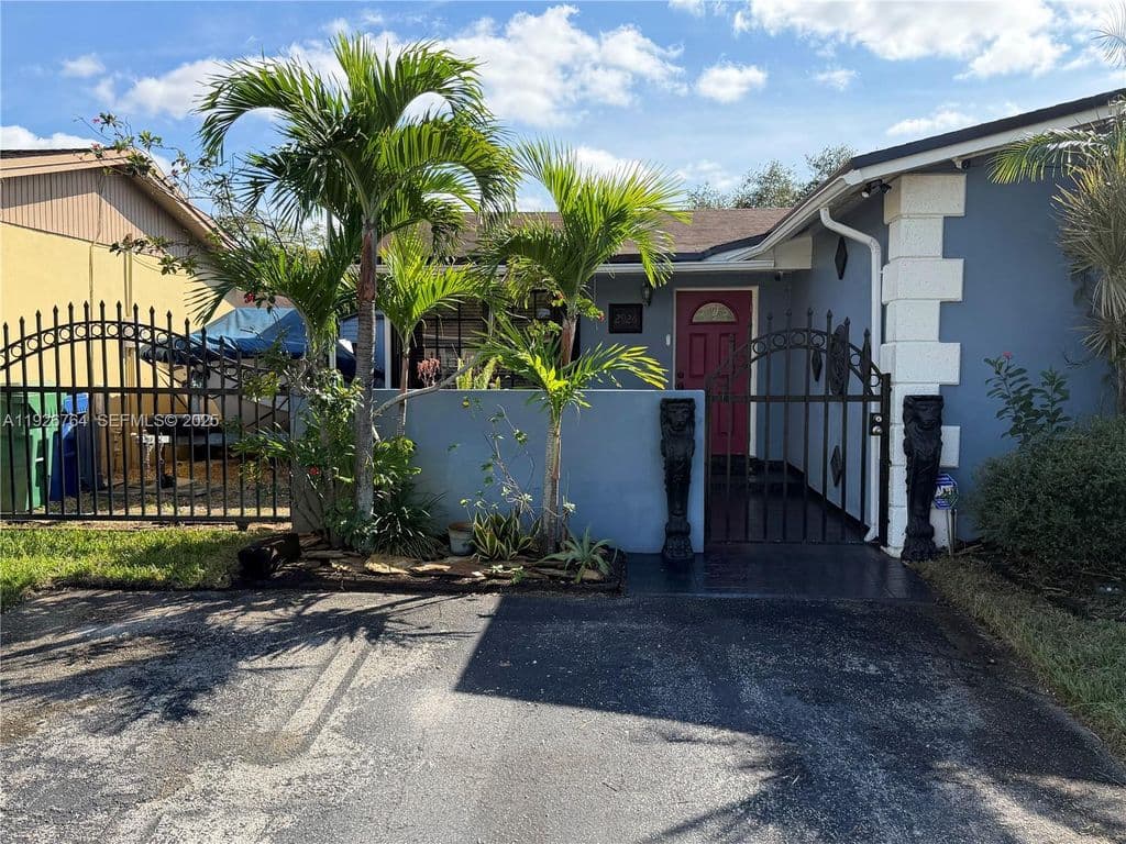 4+1 Müstakil ev — 2926 NW 191st Ln