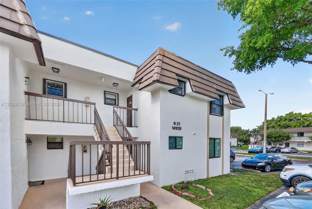 2+1 Condo — 14929 SW 104th St APT 21-14