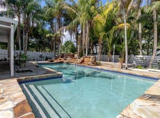 4+1 Müstakil ev — 15005 SW 148th St, Miami, 33196