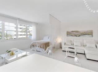 Condo — 100 Lincoln Rd #306, Miami Beach, 33139