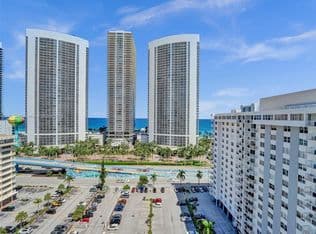 2+1 Condo — 1833 S Ocean Dr APT 1702, Hallandale, 33009