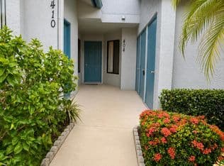 2-bedroom Condo — 404 HARBOUR POINTE Way, Greenacres, 33413