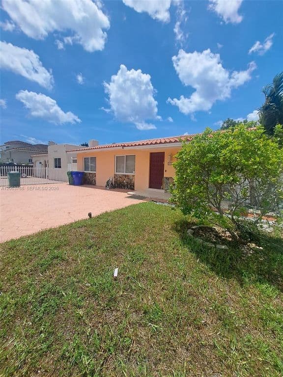 3-bedroom Single-Family Home — 3062 SW 14th St