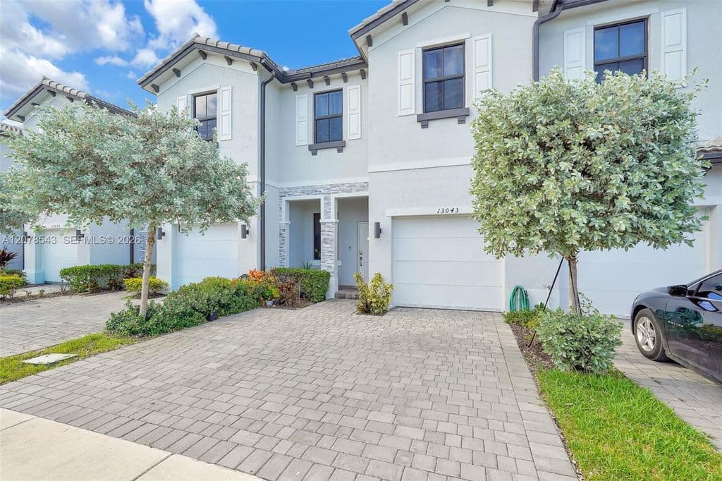 4+1 Mülk — 13043 SW 286th Way