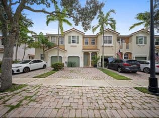 3+1 Townhouse — 2104 NE 3rd Ct, Homestead, 33033