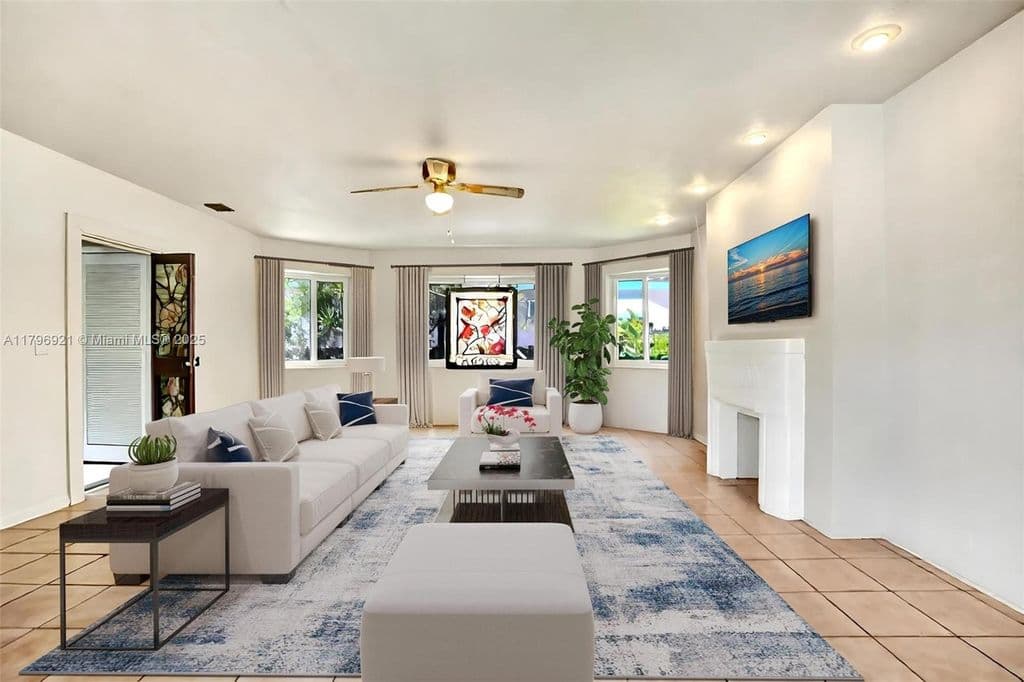 3+1 Müstakil ev — 326 S 14th Ave