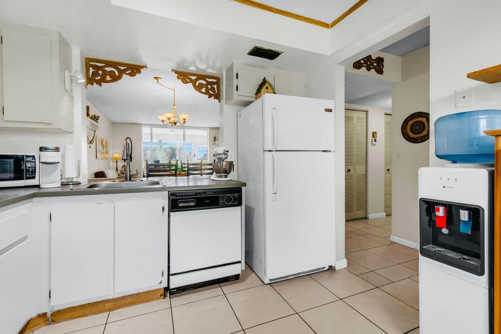 2-bedroom Condo — 7608 NW 18th Street #108
