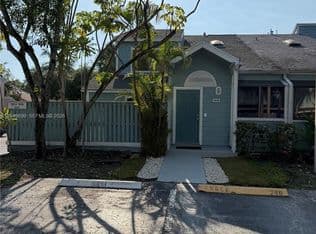 3+1 Townhouse — 1808 Runners Way #1808, Pompano Beach, 33068