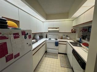 1-bedroom Condo — 12950 SW 7th Ct APT 210A, Hollywood, 33027