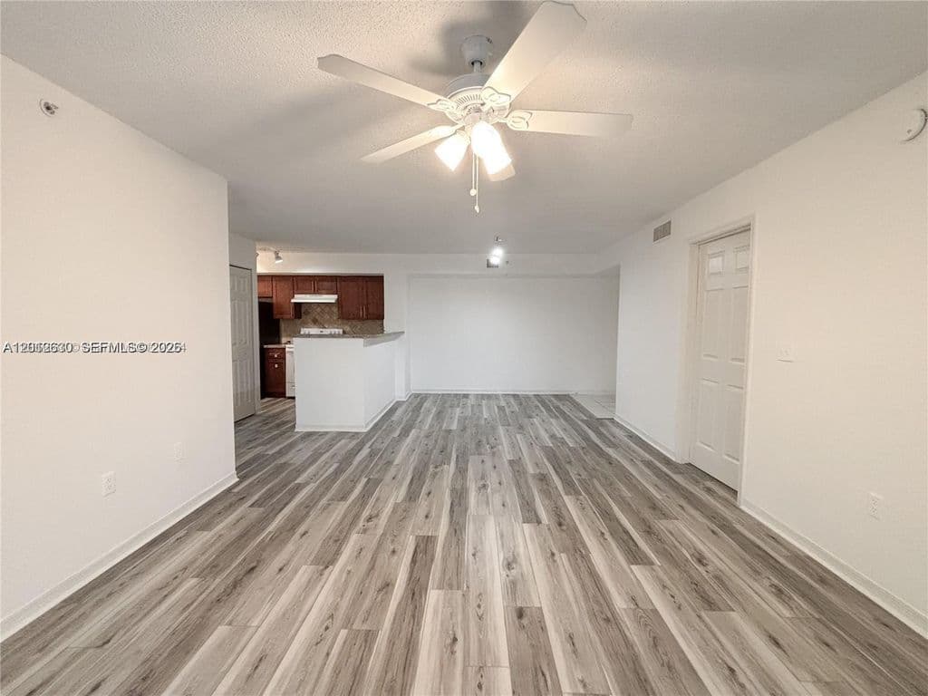 3-bedroom Condo — 655 SW 111th Way APT 201