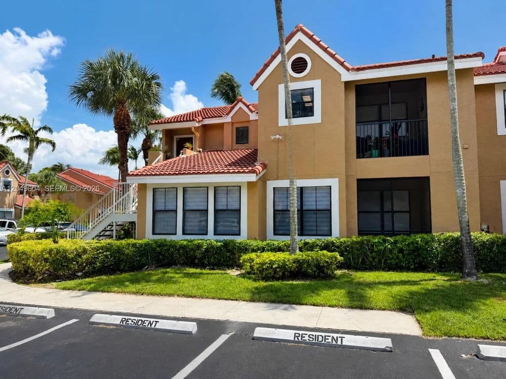 2+1 Condo — 15560 SW 104th Ter APT 611