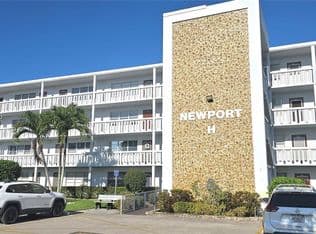 2+1 Condo — 3037 Newport Cres #3037-H, Deerfield Beach, 33442