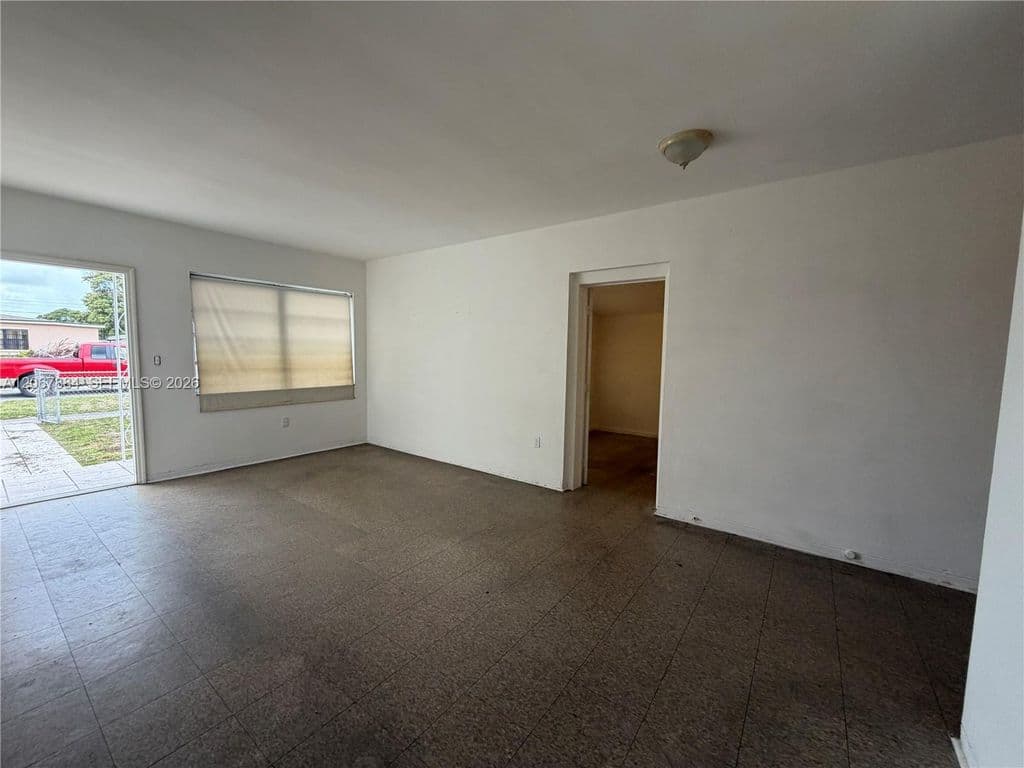 4-bedroom Single-Family Home — 733 W 35th St