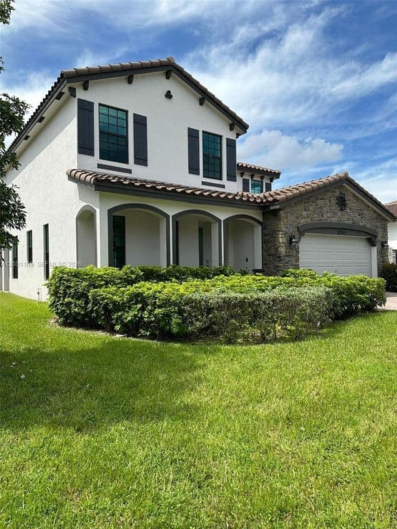 4-bedroom Single-Family Home — 3265 Dunning Dr