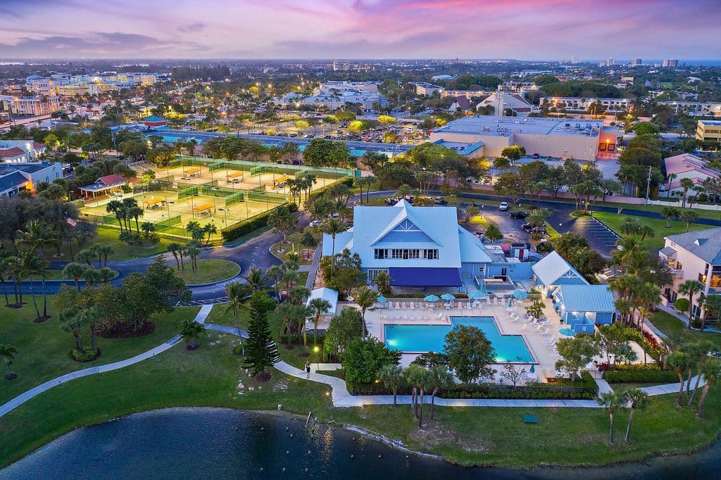 2-bedroom Condo — 353 S Us Hwy 1 #C7