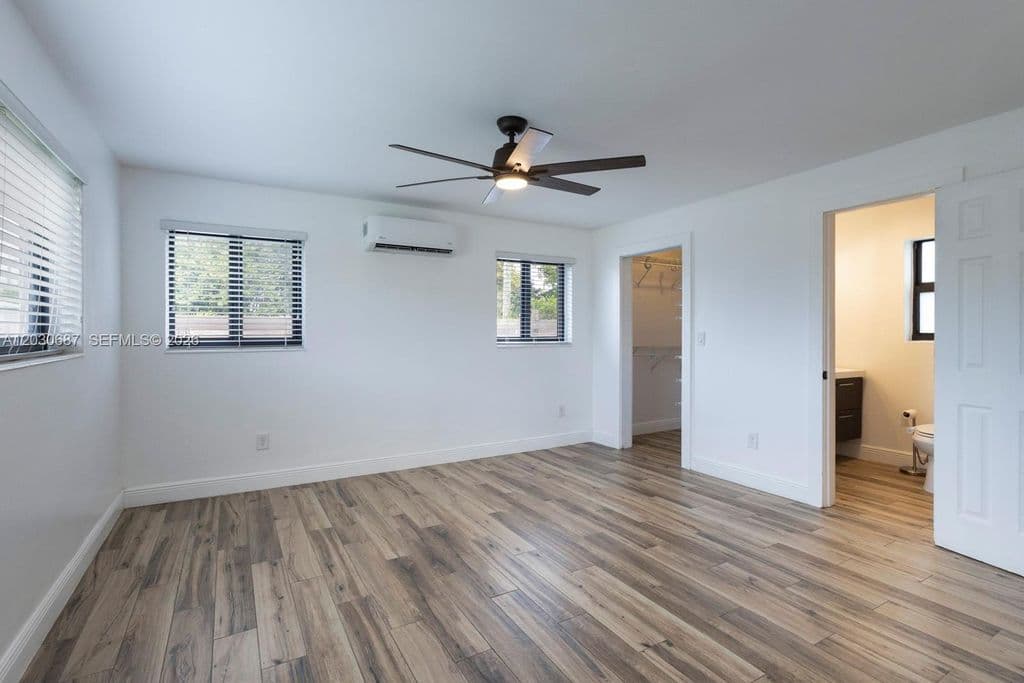 4-bedroom Single-Family Home — 11431 SW 40th Ter