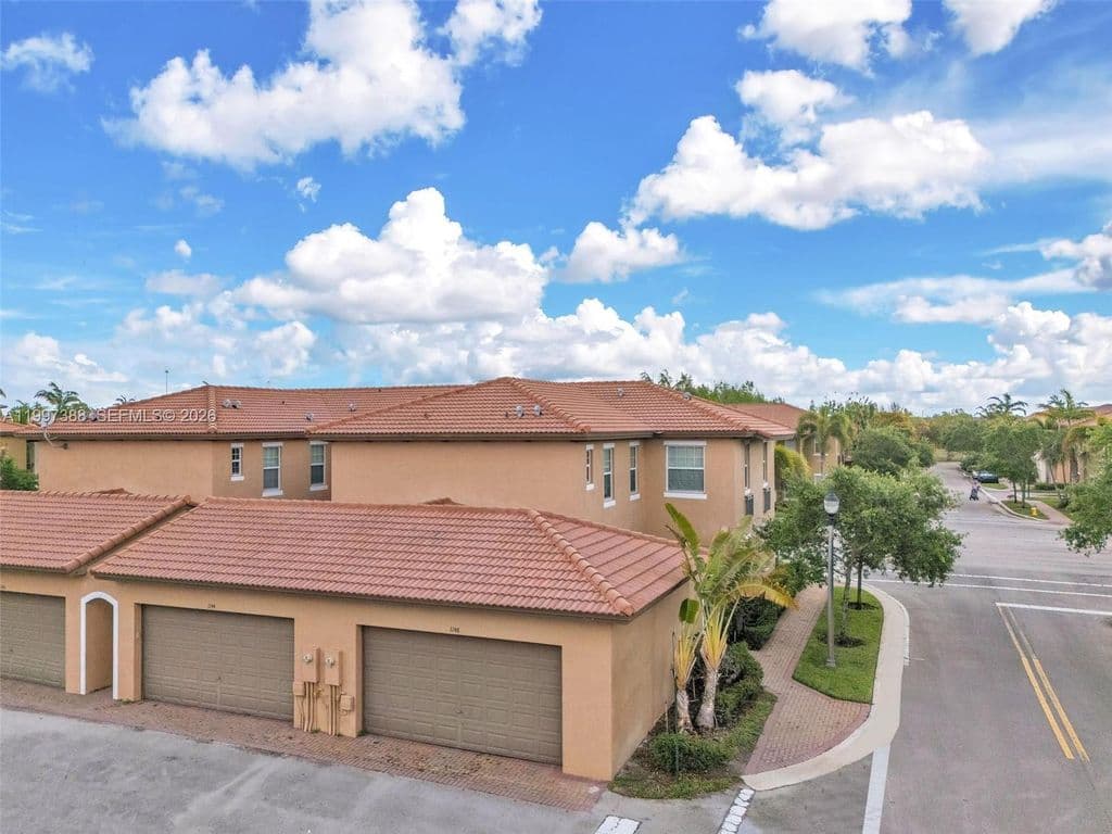 3-bedroom Property — 1148 SW 147th Ave