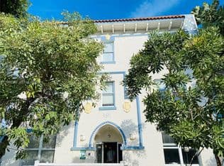 2+1 Condo — 1611 Meridian Ave APT 305, Miami Beach, 33139
