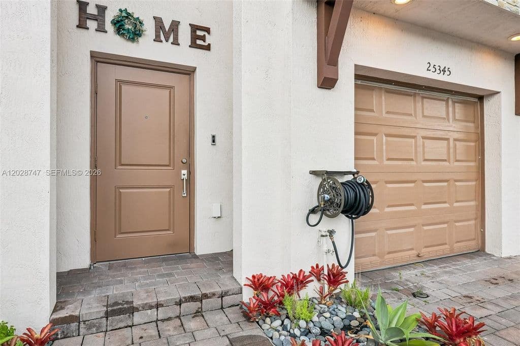 4-bedroom Property — 25345 SW 108th Ave