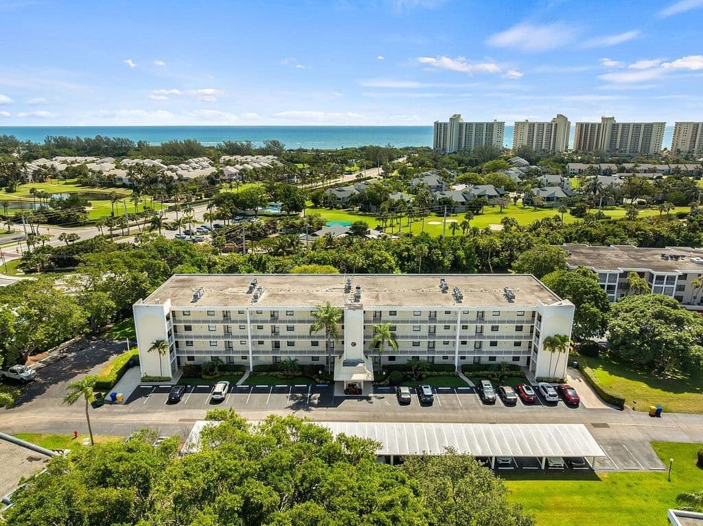 2+1 Condo — 300 N Highway A1a #203c